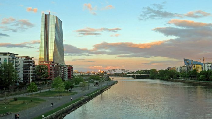 ecb-2939366_1280