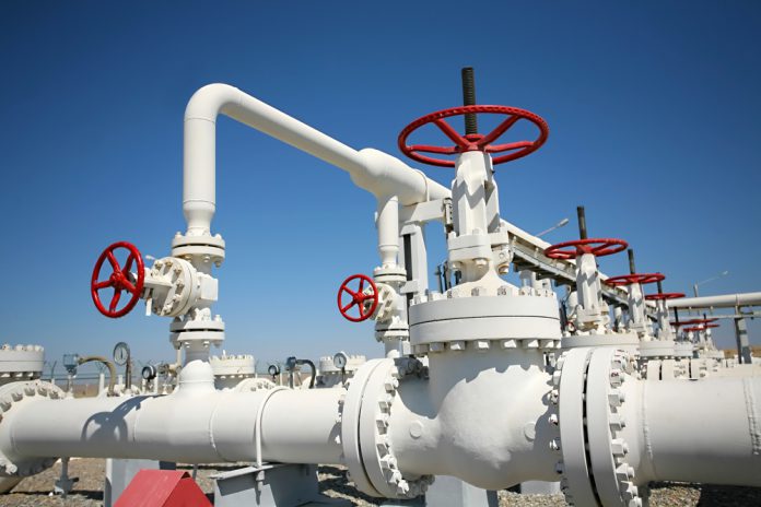 oil_tanker, petroleum, refinery, pipes