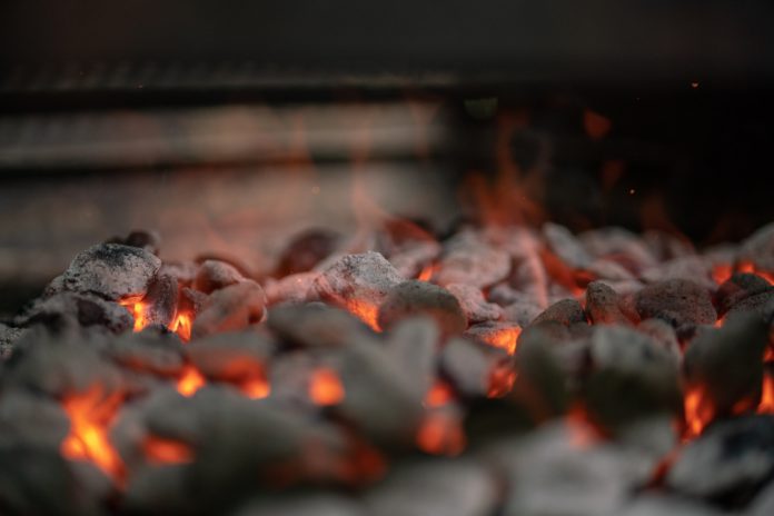ben-mcleod-y1IW39AuIbc-unsplash coal