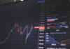 In particular, shares of companies in the consumer sector are doing well on the Shanghai Stock Exchange.