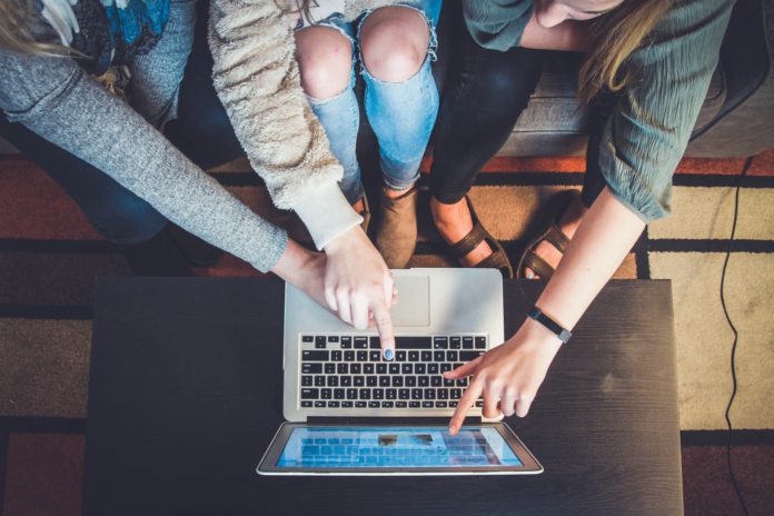 Global market and economy - cooperation in the online form