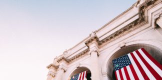 The Federal Open Market Committee (FOMC), which decides on the monetary policy parameters within the US Federal Reserve, raised interest rates. And he did so in line with market expectations.