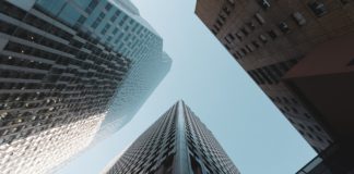 All three key indices of the New York Stock Exchange strengthened significantly during Wednesday. Investors reacted to the Federal Reserve Governor's (Fed) words about the ideal interest rate hike.