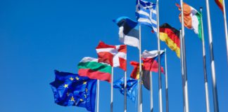 El precio del petróleo sube a medida que los inversores ven crecientes posibilidades de un embargo sobre las importaciones de crudo ruso a la UE Oil rises in price as investors see growing chances of an embargo on Russian crude imports to the EU