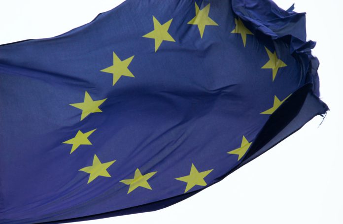 EU (2) The wholesale price of natural gas fell below 100 euros per megawatt-hour during Monday. This is the first time this has happened since June.