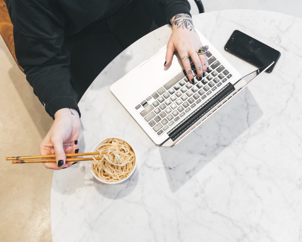 no-revisions-seVlPnz909M-unsplash | ForexMag productive in the workplace
time management
efficiency
TOP 10