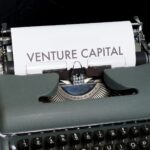 Az amerikai startupokba tavaly a legalacsonyabb kockázati tőkebefektetés volt 2019 óta Az elmúlt 12 hónapban a befektetők pénzt fektettek mesterséges intelligencia (AI) startupokba. Az ágazat többi része azonban nem járt jól.