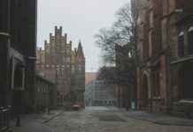 The number of people out of work in Germany rose in February, unemployment remained at 6.1 percent calles de alemania