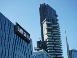 A Samsung eladja fennmaradó részesedését a chipberendezéseket szállító ASML-ben Samsung