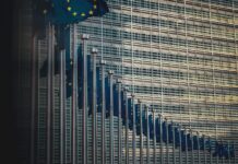 Eurozone inflation falls to 2.5 percent in June, according to Eurostat estimate Inflation in the euro area thus remains above the European Central Bank's (ECB) target of 2 per cent.