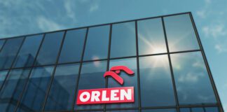 El grupo petroquímico polaco Orlen duplica con creces sus beneficios semestrales Orlen refinery