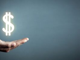 Dollar Strengthens on Safe-Haven Demand and Expectations of Higher Rates Dollar